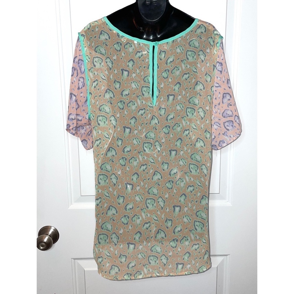 Pastel colorful leopard print blouse - Picture 2 of 4